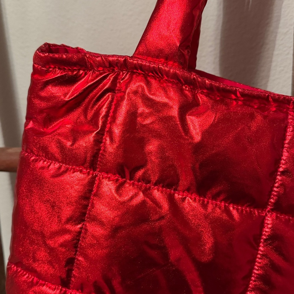 Metallic Red Quilted Tote Bag! - Picture 3 of 4
